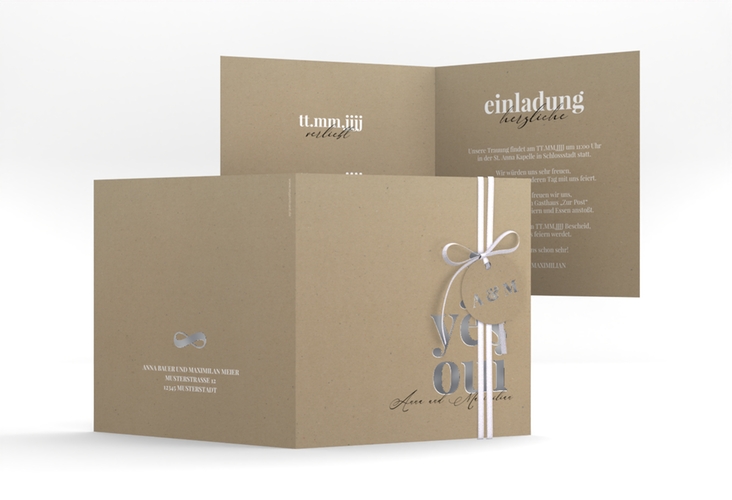 Hochzeitseinladung Oui quadr. Klappkarte Kraftpapier silber mit Ja-Wort in verschiedenen Sprachen