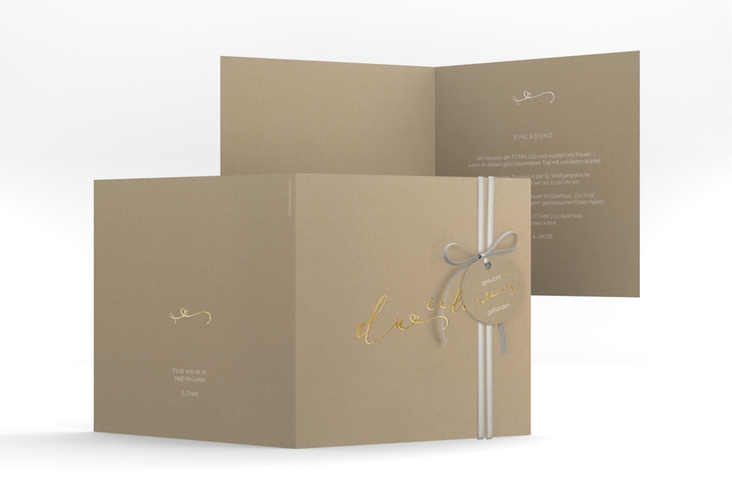 Hochzeitseinladung Zweisamkeit quadr. Klappkarte Kraftpapier gold im minimalistischen Stil mit Aufschrift du & ich