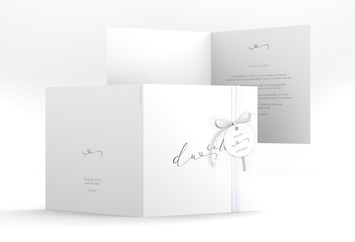 Hochzeitseinladung Zweisamkeit quadr. Klappkarte weiss hochglanz im minimalistischen Stil mit Aufschrift du & ich