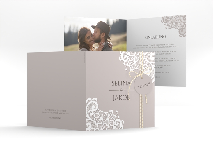 Hochzeitseinladung Vintage quadr. Klappkarte mit floraler Spitze
