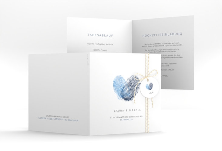 Hochzeitseinladung Fingerprint quadr. Klappkarte blau hochglanz schlicht mit Fingerabdruck-Motiv