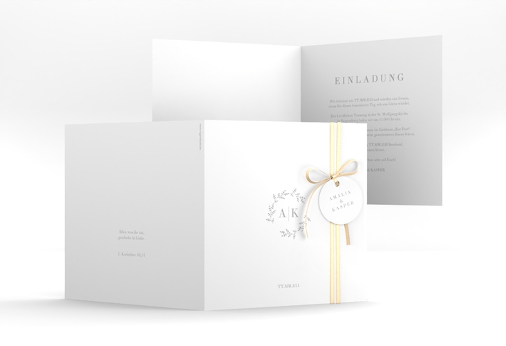 Hochzeitseinladung Filigrana quadr. Klappkarte grau in reduziertem Design mit Initialen und zartem Blätterkranz