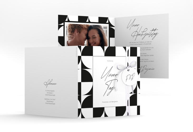 Hochzeitseinladung Schwarzweiss quadr. Klappkarte schwarz hochglanz mit modernem grafischem Muster