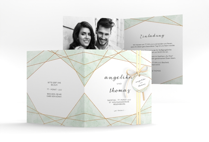Hochzeitseinladung Asymmetry quadr. Klappkarte gruen hochglanz