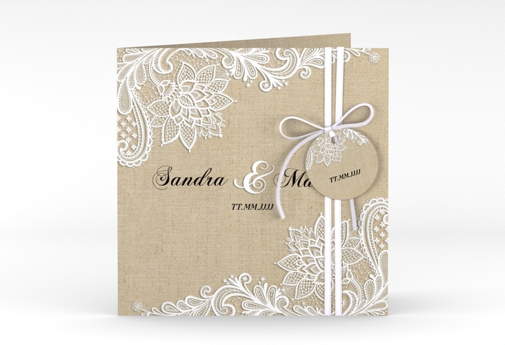 Hochzeitseinladung Lace quadr. Klappkarte beige hochglanz in Leinen-Optik mit weißer Spitze