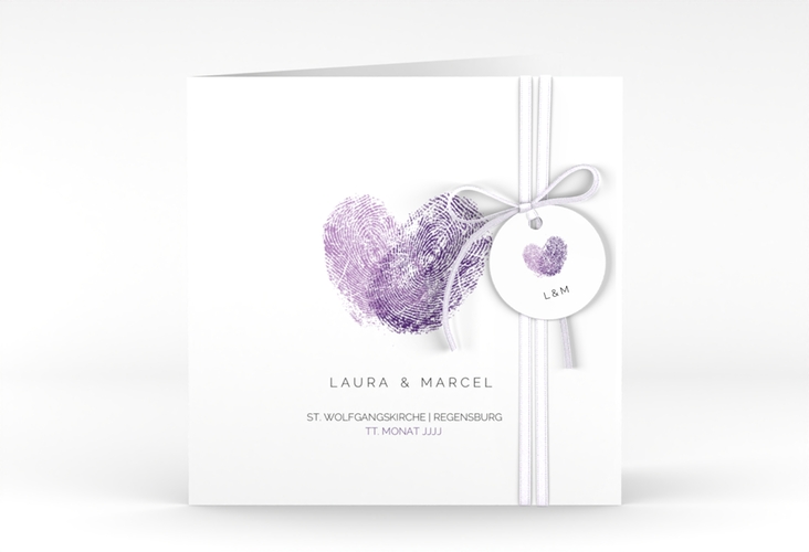 Hochzeitseinladung Fingerprint quadr. Klappkarte lila schlicht mit Fingerabdruck-Motiv