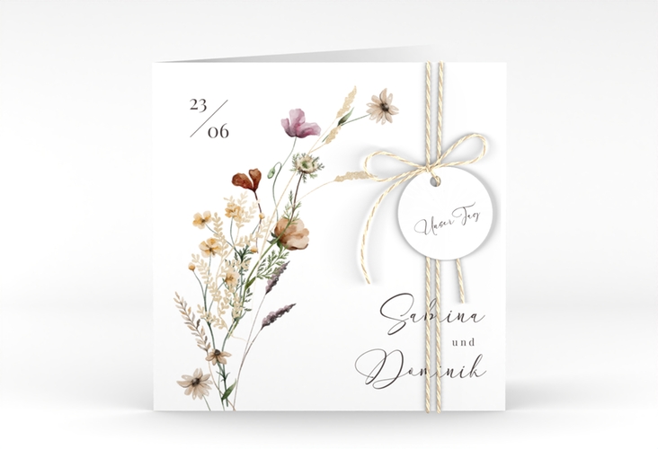 Hochzeitseinladung Sauvages quadr. Klappkarte mit getrockneten Wiesenblumen