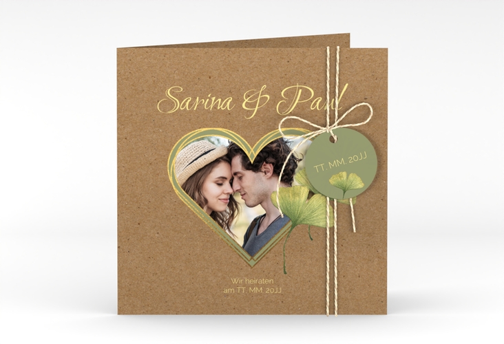 Hochzeitseinladung Ginko quadr. Klappkarte mit Herz und zwei Ginkgo-Blättern
