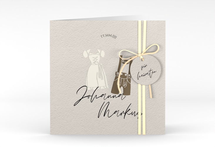 Hochzeitseinladung Trachtenhochzeit quadr. Klappkarte mit Dirndl und Lederhose
