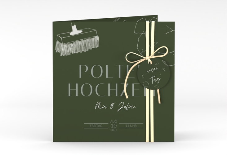 Hochzeitseinladung Polterhochzeit quadr. Klappkarte mit Besen und kaputtem Porzellanteller