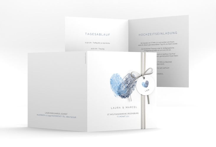 Hochzeitseinladung Fingerprint quadr. Klappkarte blau hochglanz schlicht mit Fingerabdruck-Motiv