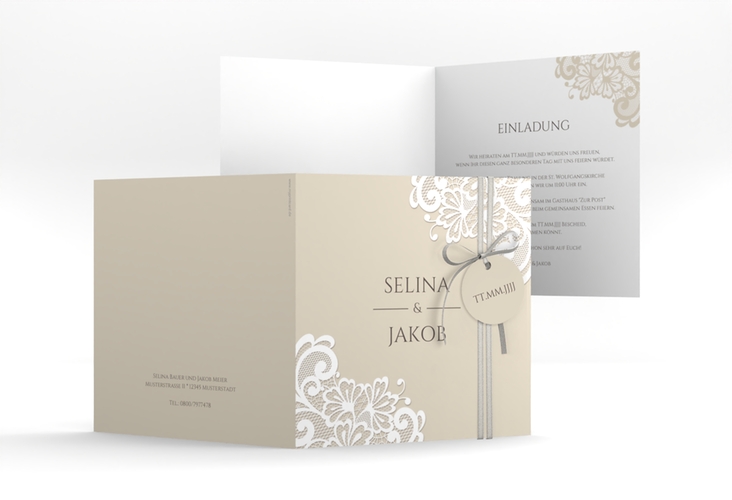 Hochzeitseinladung Vintage quadr. Klappkarte beige mit floraler Spitze