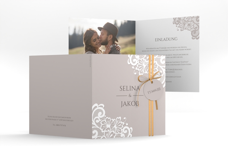 Hochzeitseinladung Vintage quadr. Klappkarte mit floraler Spitze