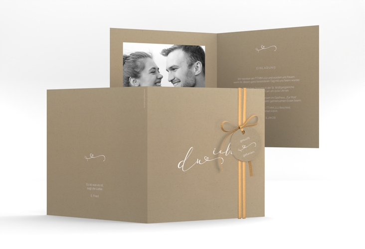 Hochzeitseinladung Zweisamkeit quadr. Klappkarte Kraftpapier hochglanz im minimalistischen Stil mit Aufschrift du & ich