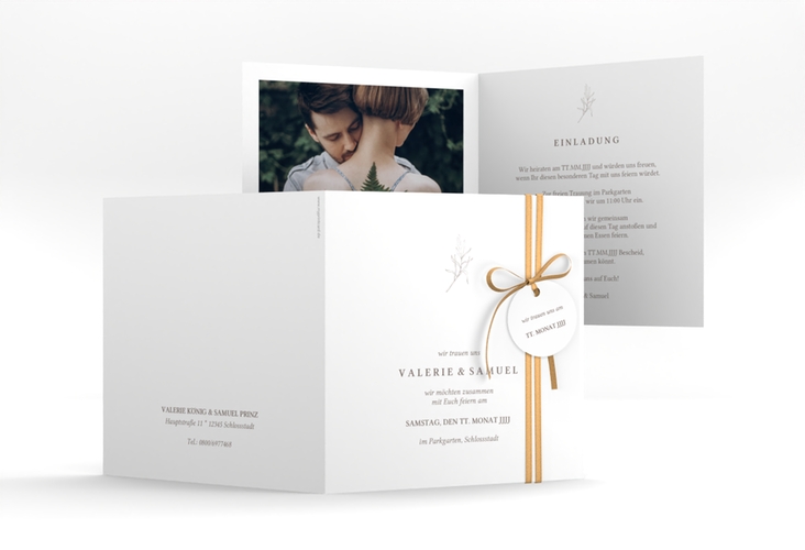 Hochzeitseinladung Ivy quadr. Klappkarte weiss hochglanz minimalistisch mit kleiner botanischer Illustration