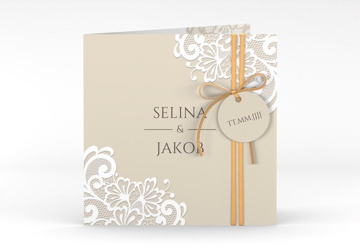 Hochzeitseinladung Vintage quadr. Klappkarte beige mit floraler Spitze