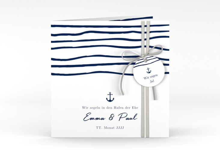 Hochzeitseinladung Liebesanker quadr. Klappkarte blau mit maritimem Streifenmuster und kleinem Anker