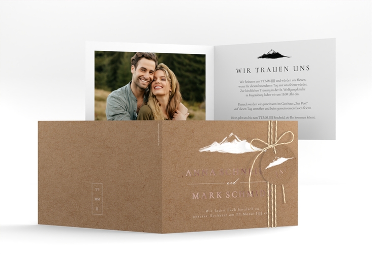 Hochzeitseinladung Berghochzeit A6 Klappkarte quer Kraftpapier rosegold mit Berg-Motiv