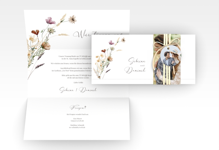 Hochzeitseinladung Sauvages Wickelfalzkarte + Banderole hochglanz mit getrockneten Wiesenblumen