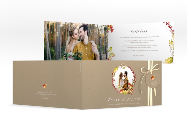 Hochzeitseinladung Herbstlich lange Klappkarte quer Kraftpapier mit Eichenkranz und Foto