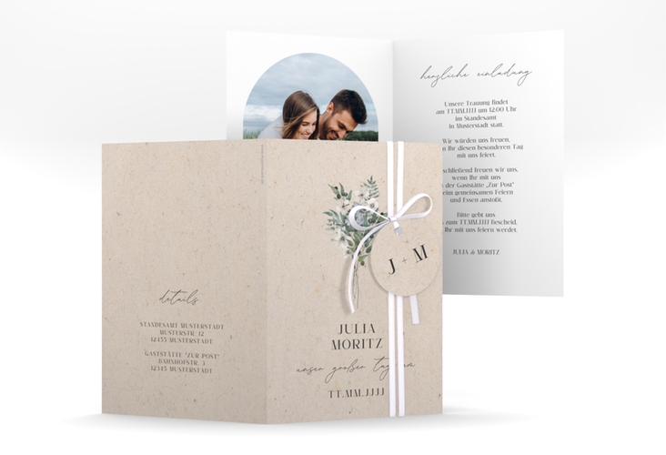 Einladungskarte Hochzeit Sträußchen A6 Klappkarte hoch Kraftpapier hochglanz mit kleinem Blumenbouquet im Nostalgie-Design
