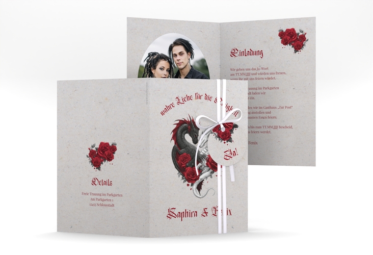 Einladungskarte Hochzeit Drachenliebe A6 Klappkarte hoch grau mit schwarzem und weißem Drachen zu einem Herz verschlungen