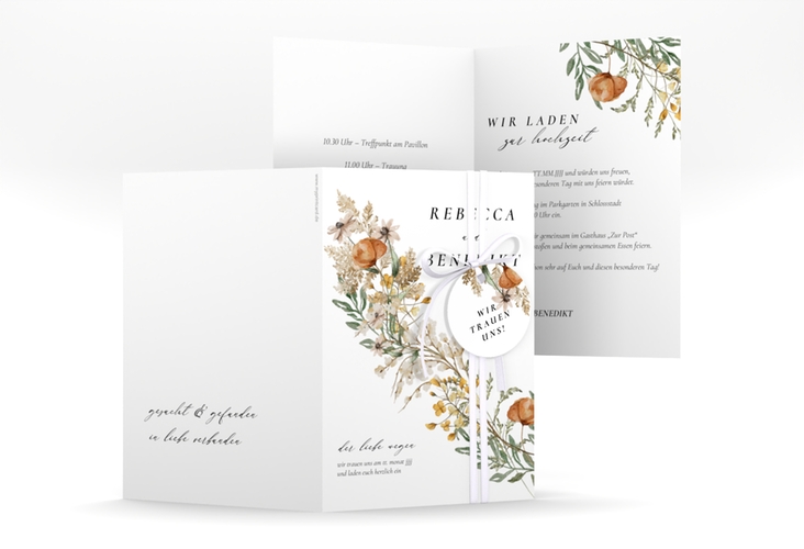 Einladungskarte Hochzeit Wildfang A6 Klappkarte hoch weiss mit getrockneten Wiesenblumen