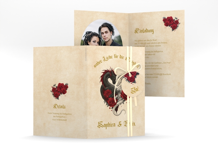 Einladungskarte Hochzeit Drachenliebe A6 Klappkarte hoch mit schwarzem und weißem Drachen zu einem Herz verschlungen