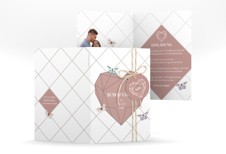 Einladungskarte Hochzeit Butterfly A6 Klappkarte hoch mit Schmetterlingen und Herz im Geometric Design
