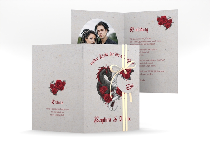 Einladungskarte Hochzeit Drachenliebe A6 Klappkarte hoch grau mit schwarzem und weißem Drachen zu einem Herz verschlungen