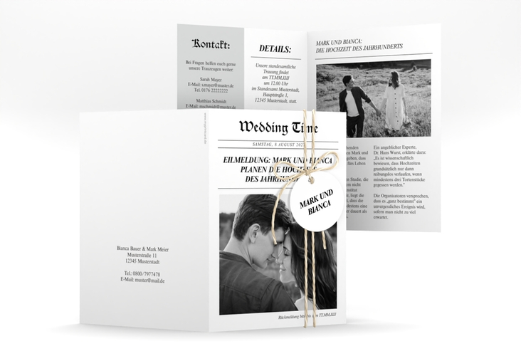 Einladungskarte Hochzeit Wedding Time A6 Klappkarte hoch weiss im Stil einer Zeitung