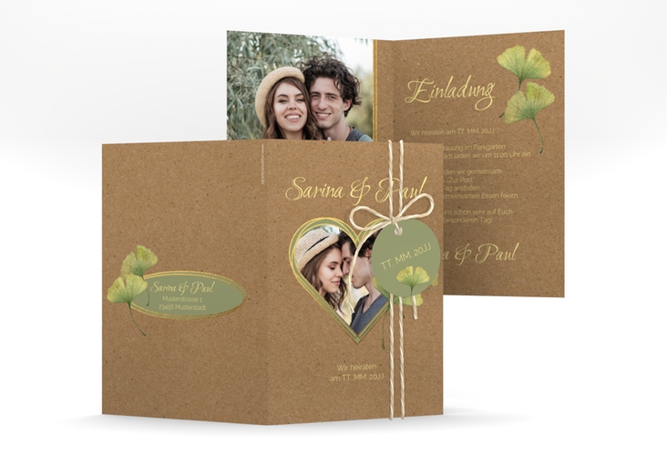 Einladungskarte Hochzeit Ginko A6 Klappkarte hoch hochglanz mit Herz und zwei Ginkgo-Blättern