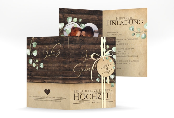 Einladungskarte Hochzeit Landhaus A6 Klappkarte hoch braun in Holz-Optik mit Eukalyptus