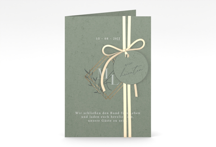 Hochzeitseinladung Greenletter A6 Klappkarte hoch gruen mit Initialen in elegantem Goldrahmen mit Blättern