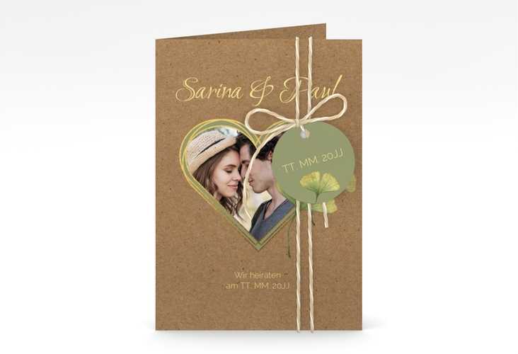 Einladungskarte Hochzeit Ginko A6 Klappkarte hoch hochglanz mit Herz und zwei Ginkgo-Blättern
