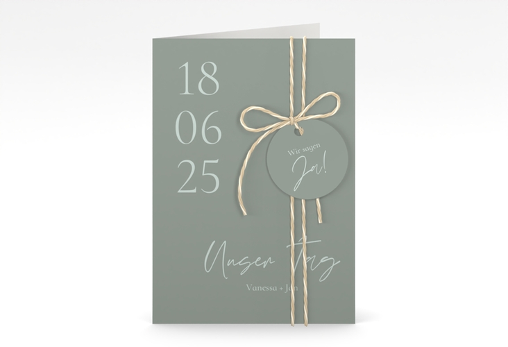Einladungskarte Hochzeit Day A6 Klappkarte hoch mit Datum im minimalistischen Design