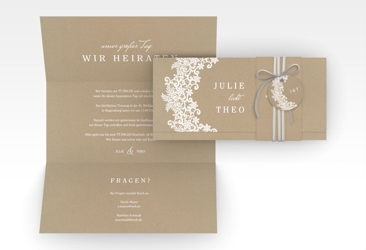 Hochzeitseinladung Mariage Wickelfalzkarte + Banderole Kraftpapier mit Bogen aus weißer Spitze