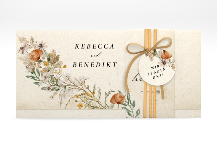 Hochzeitseinladung Wildfang Wickelfalzkarte + Banderole beige mit getrockneten Wiesenblumen