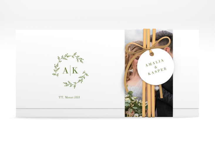 Hochzeitseinladung Filigrana Wickelfalzkarte + Banderole gruen in reduziertem Design mit Initialen und zartem Blätterkranz