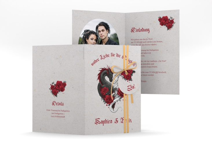 Einladungskarte Hochzeit Drachenliebe A6 Klappkarte hoch grau mit schwarzem und weißem Drachen zu einem Herz verschlungen