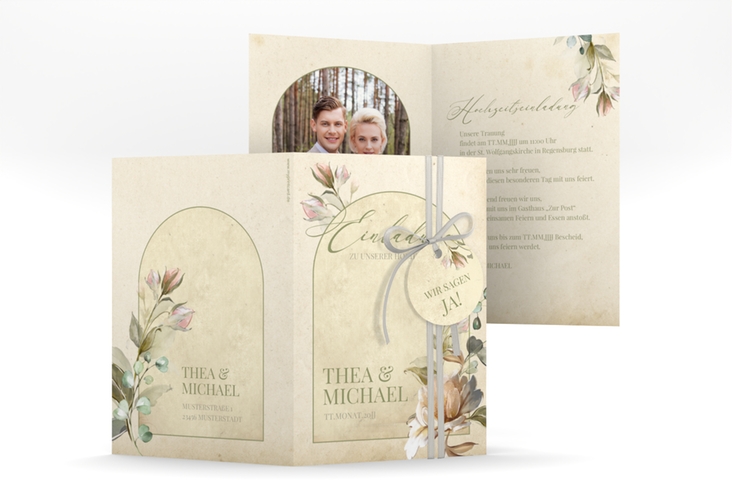 Einladungskarte Hochzeit Dornröschen A6 Klappkarte hoch beige mit Aquarell-Rosen im Vintage-Look