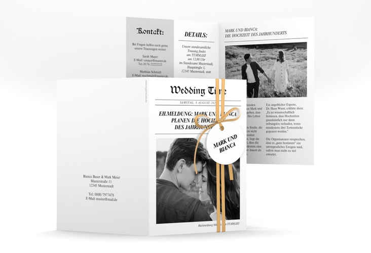 Einladungskarte Hochzeit Wedding Time A6 Klappkarte hoch weiss im Stil einer Zeitung