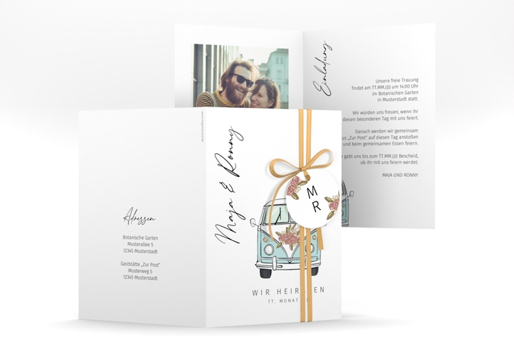 Einladungskarte Hochzeit Hochzeitsbulli A6 Klappkarte hoch blau mit Gräsern und Trockenblumen für Boho-Hochzeit