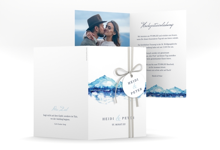 Einladungskarte Hochzeit Bergliebe A6 Klappkarte hoch blau hochglanz mit Gebirgspanorama für Berghochzeit