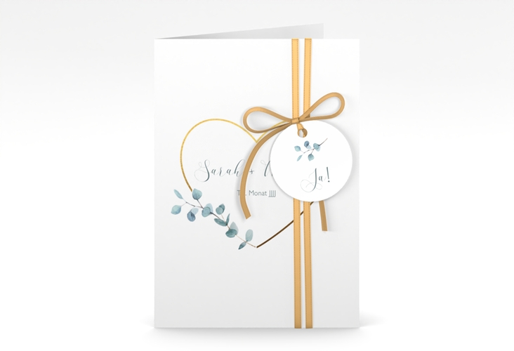 Einladungskarte Hochzeit Greenheart A6 Klappkarte hoch mit elegantem Herz und Eukalyptus-Zweig