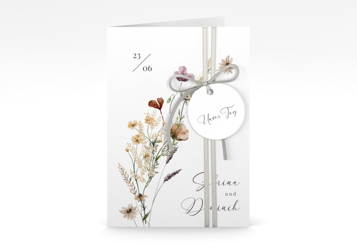 Einladungskarte Hochzeit Sauvages A6 Klappkarte hoch weiss mit getrockneten Wiesenblumen