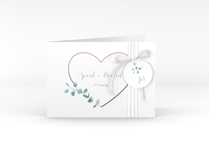 Hochzeitseinladung Greenheart A6 Klappkarte quer rosa hochglanz mit elegantem Herz und Eukalyptus-Zweig