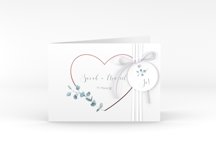 Hochzeitseinladung "Greenheart" A6 Klappkarte quer rosa mit elegantem Herz und Eukalyptus-Zweig