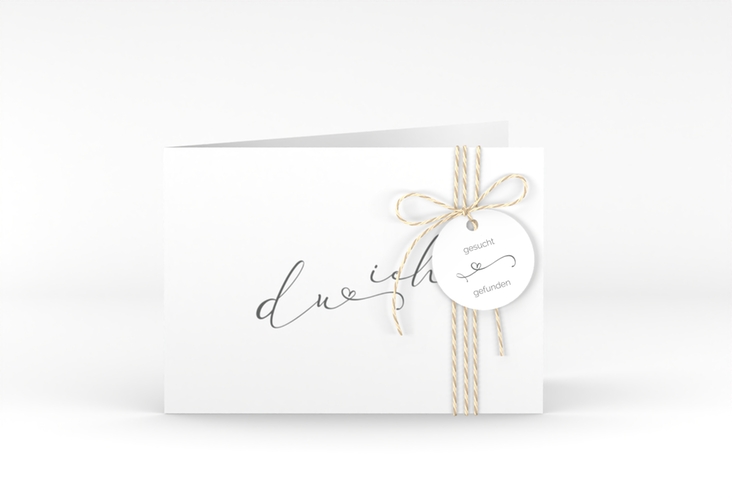 Hochzeitseinladung Zweisamkeit A6 Klappkarte quer weiss hochglanz im minimalistischen Stil mit Aufschrift du & ich