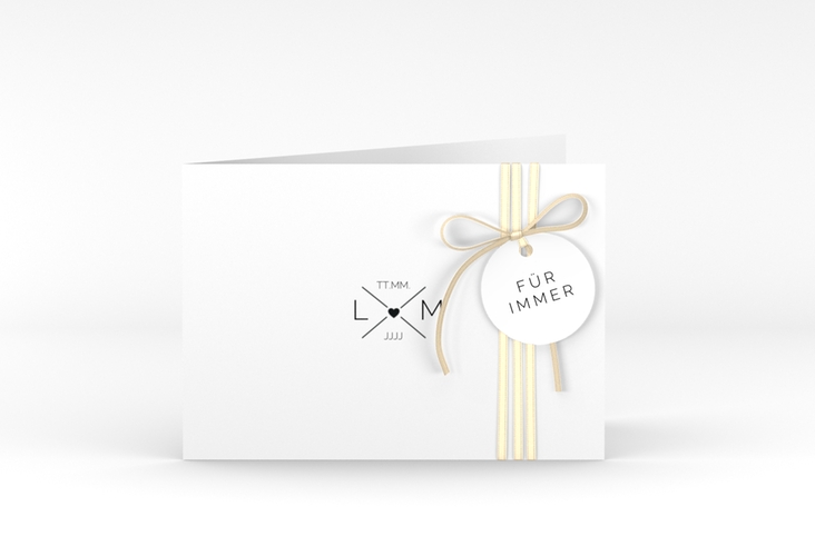 Hochzeitseinladung Initials A6 Klappkarte quer schwarz hochglanz mit Initialen im minimalistischen Design